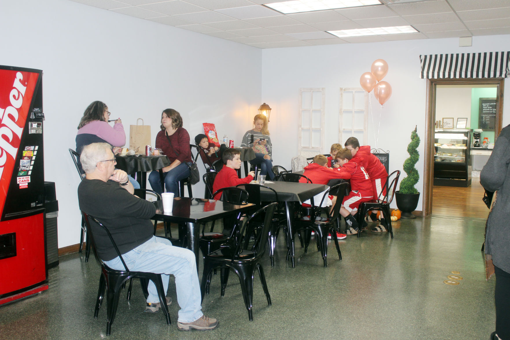 cheese cake adjusted crowd.jpg